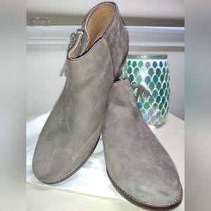 Vionic Orthotic Ankle Boots  Side Zip 8.5 Greige Suede